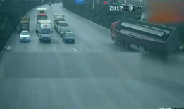 大火车视频,揭秘大火车震撼视频背后的故事